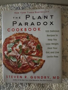The Plant Paradox Cookbook by Steven R. Gundry MD - White & Red Cover